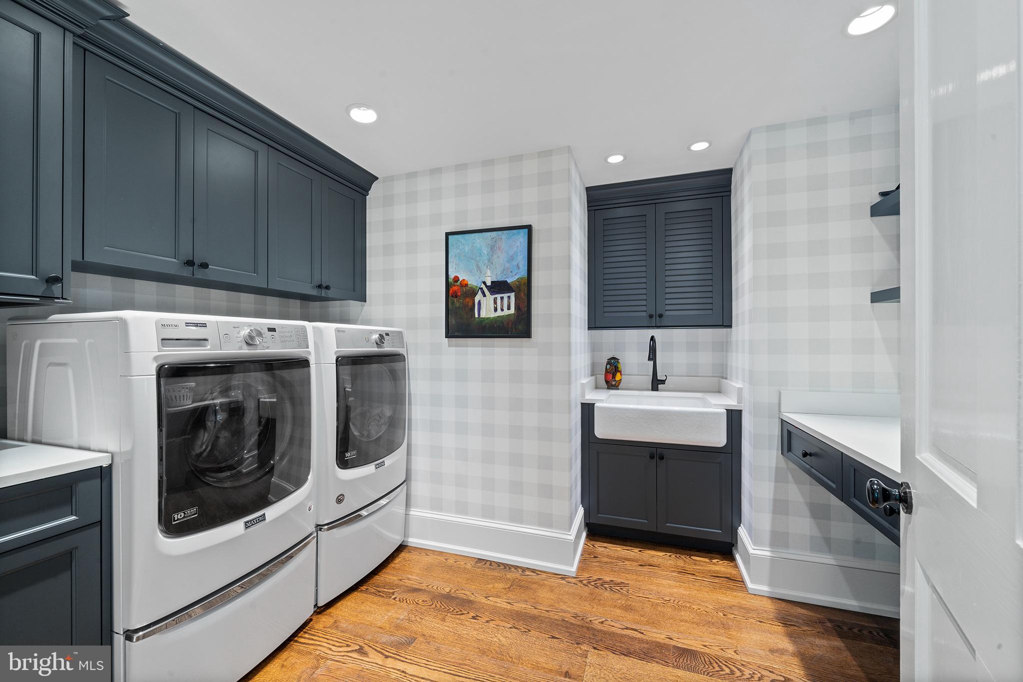 RADNOR HUNT - Residential