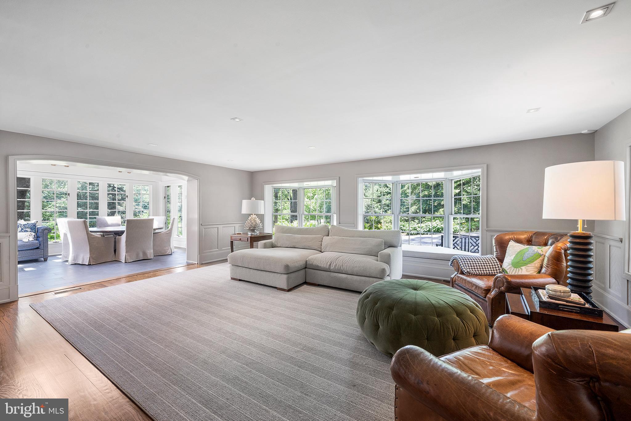 RADNOR HUNT - Residential