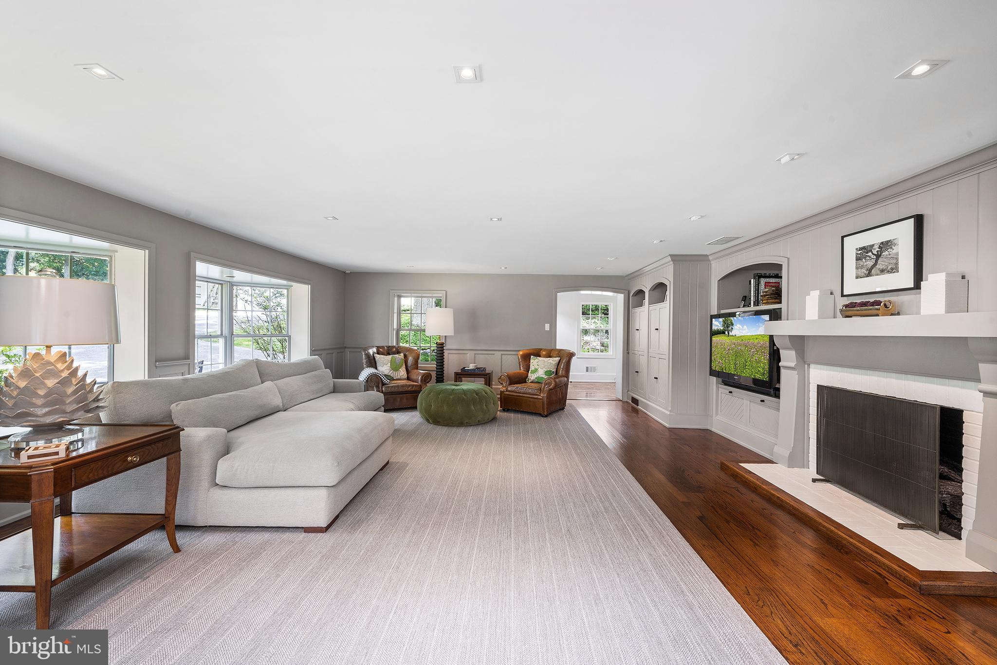 RADNOR HUNT - Residential