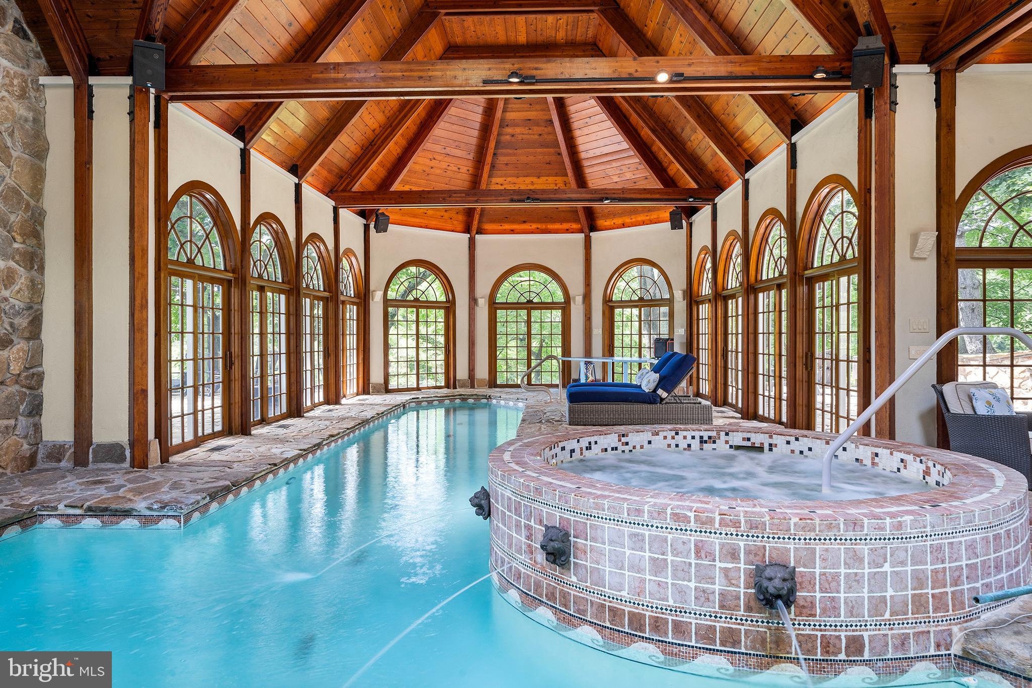 RADNOR HUNT - Residential