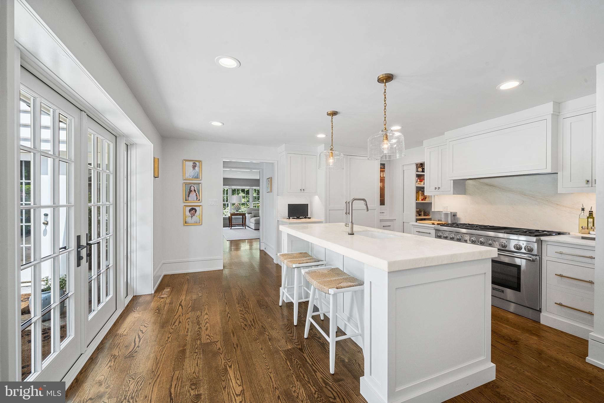 RADNOR HUNT - Residential