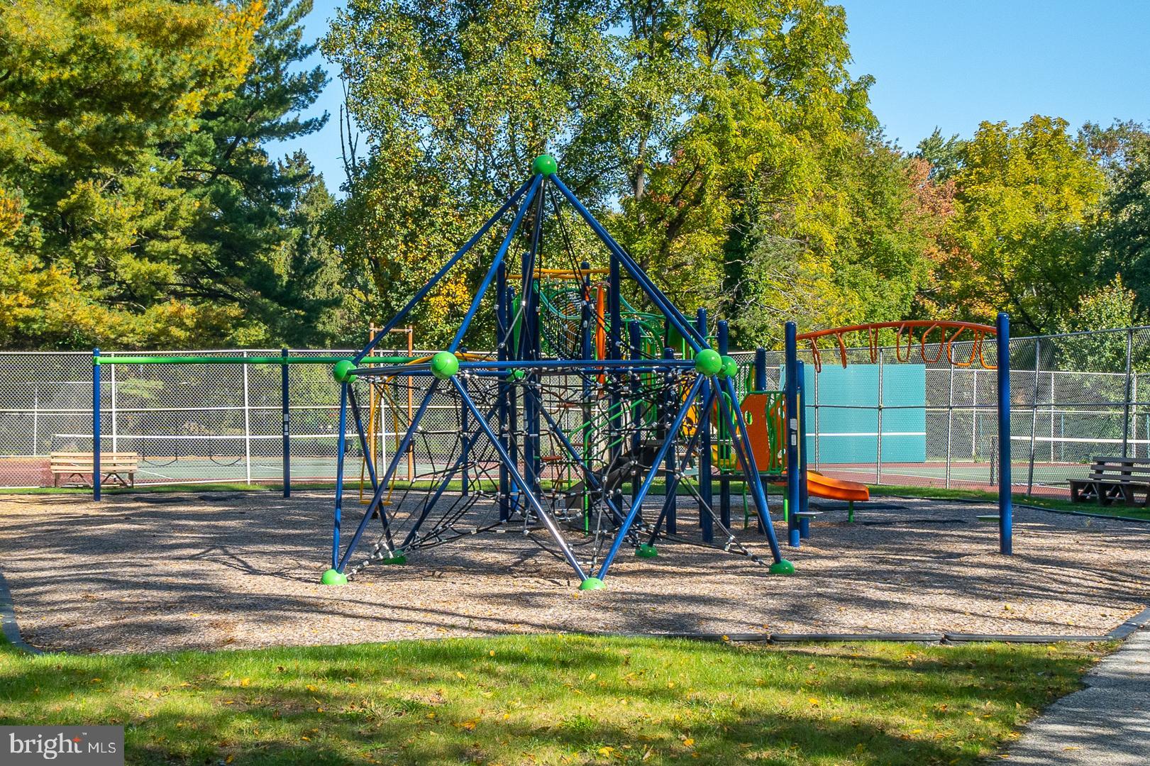 GREEN HILL - Residential