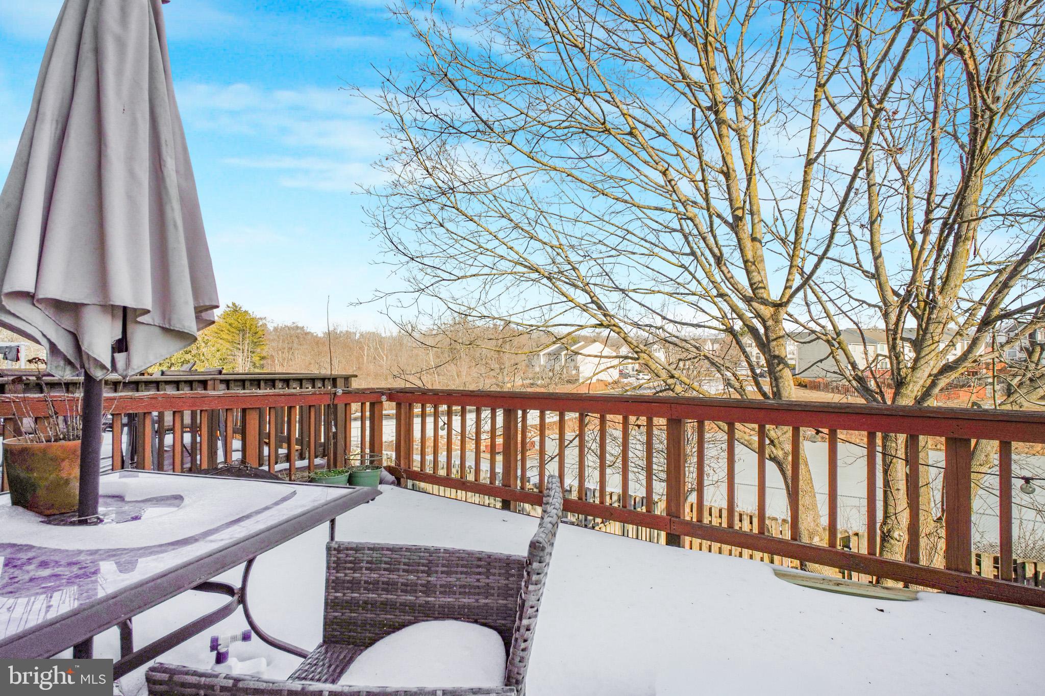 STONE RIVER - Residential