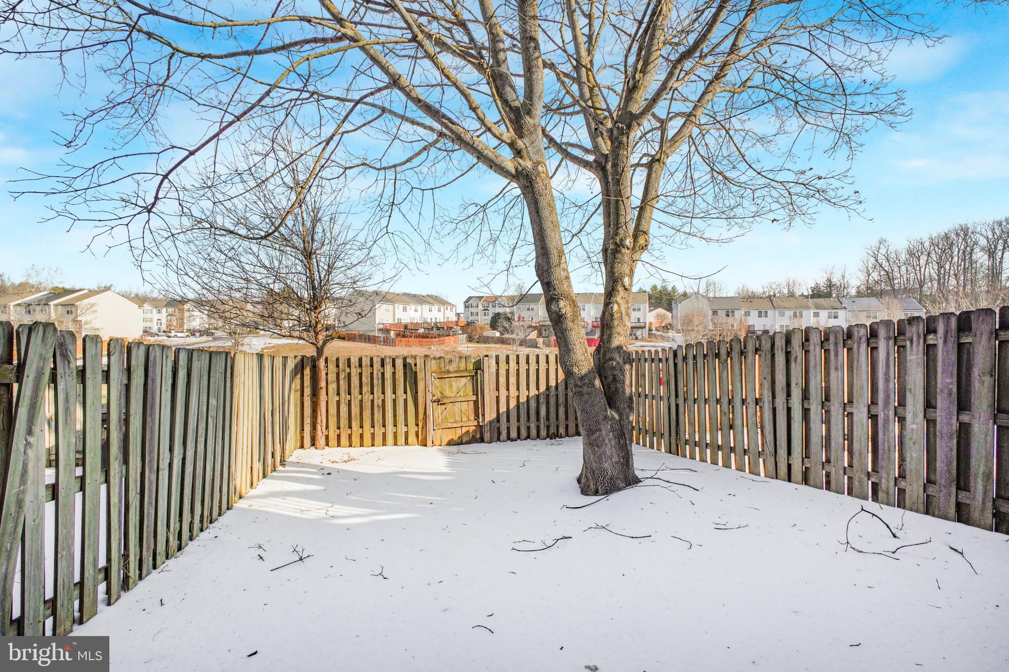 STONE RIVER - Residential