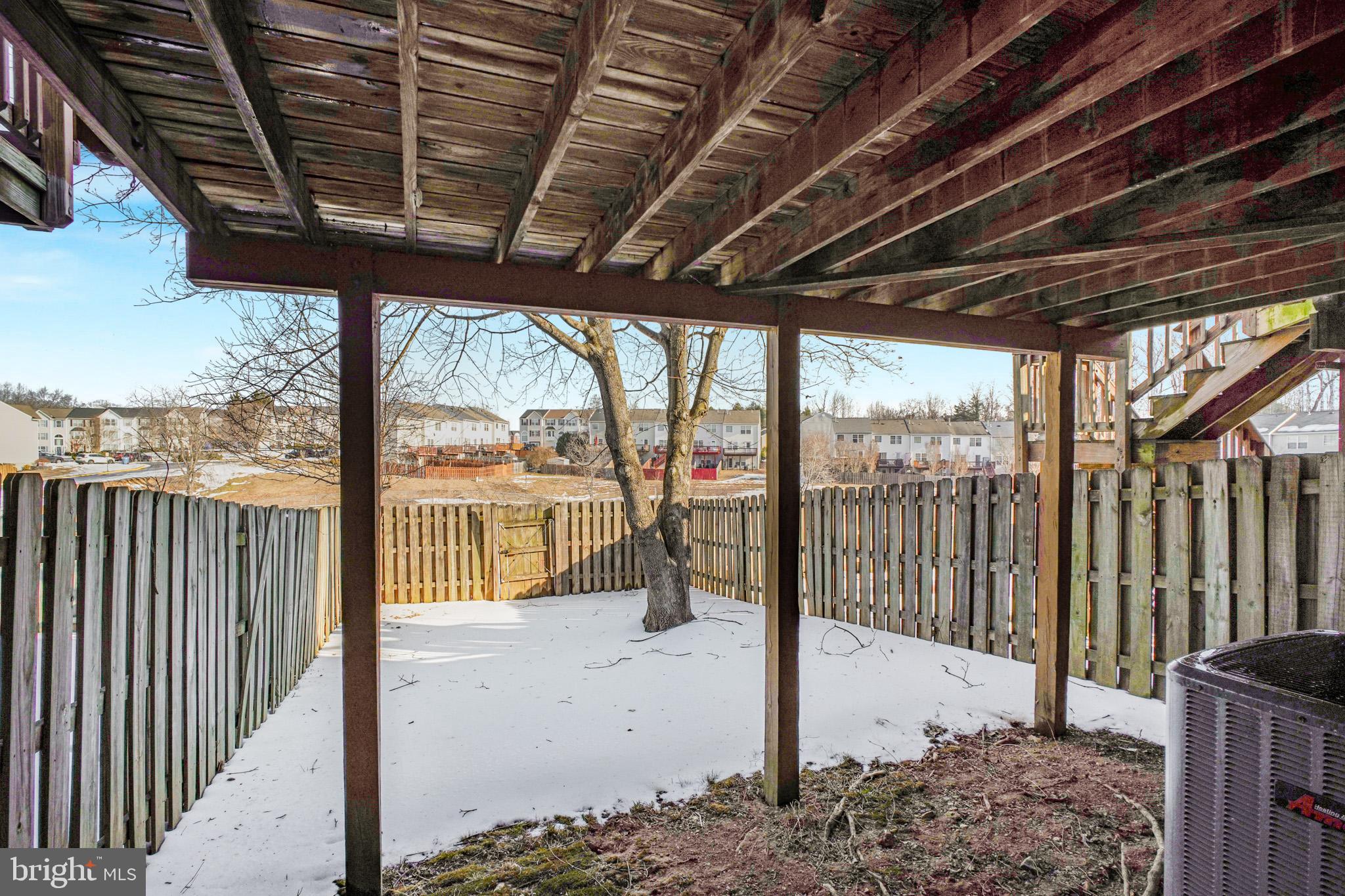 STONE RIVER - Residential