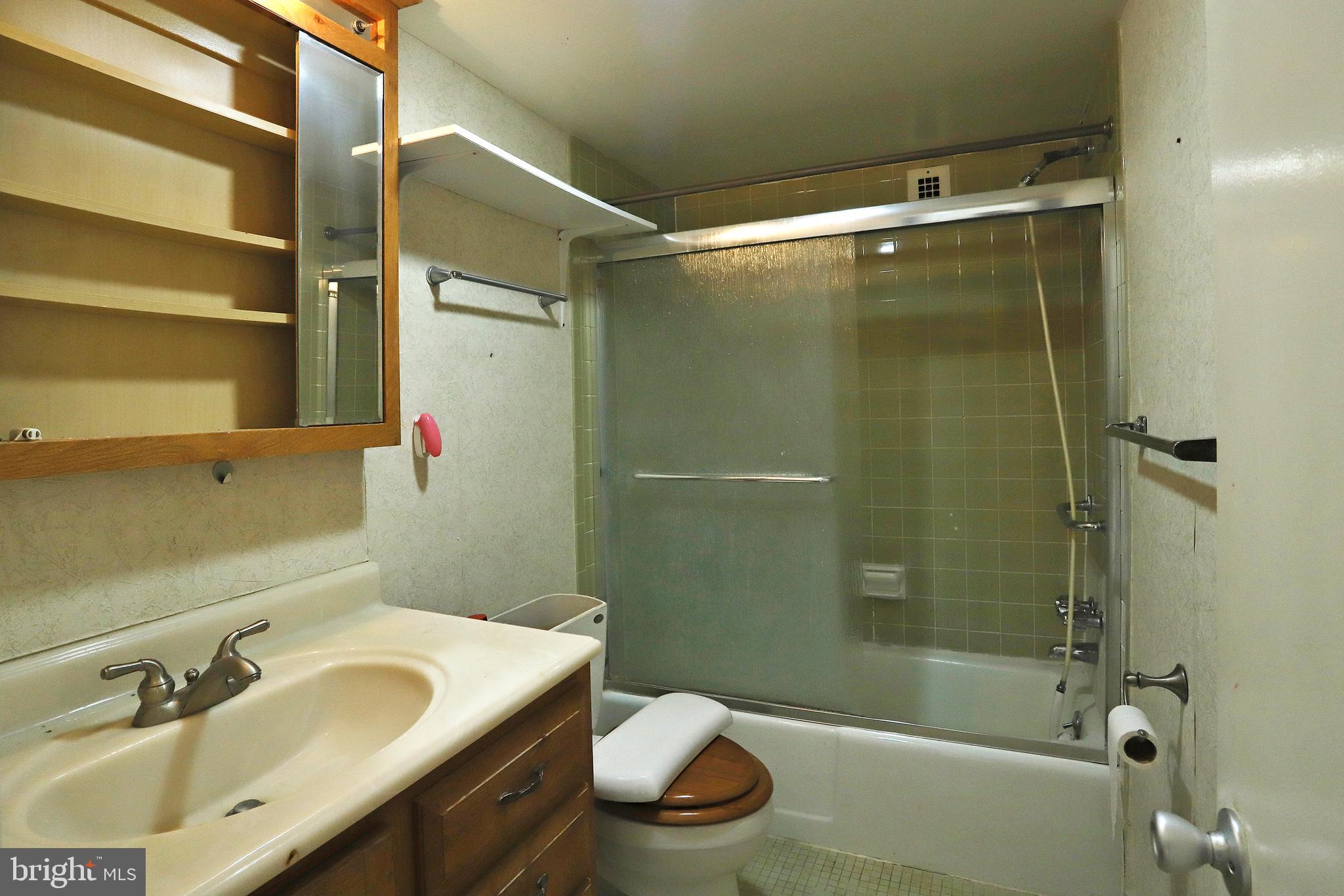 UNIVERSITY TOWERS CODM - Residential