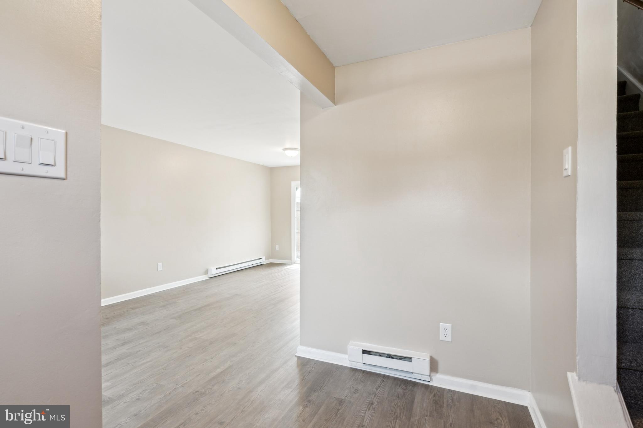 540 W LOCH LOMOND DRIVE