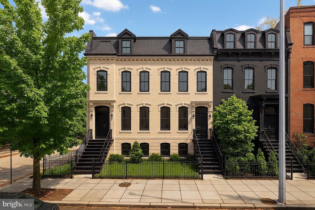 Photo of 1312 10th Street NW, WASHINGTON, DC 20001 (MLS # DCDC2225846)