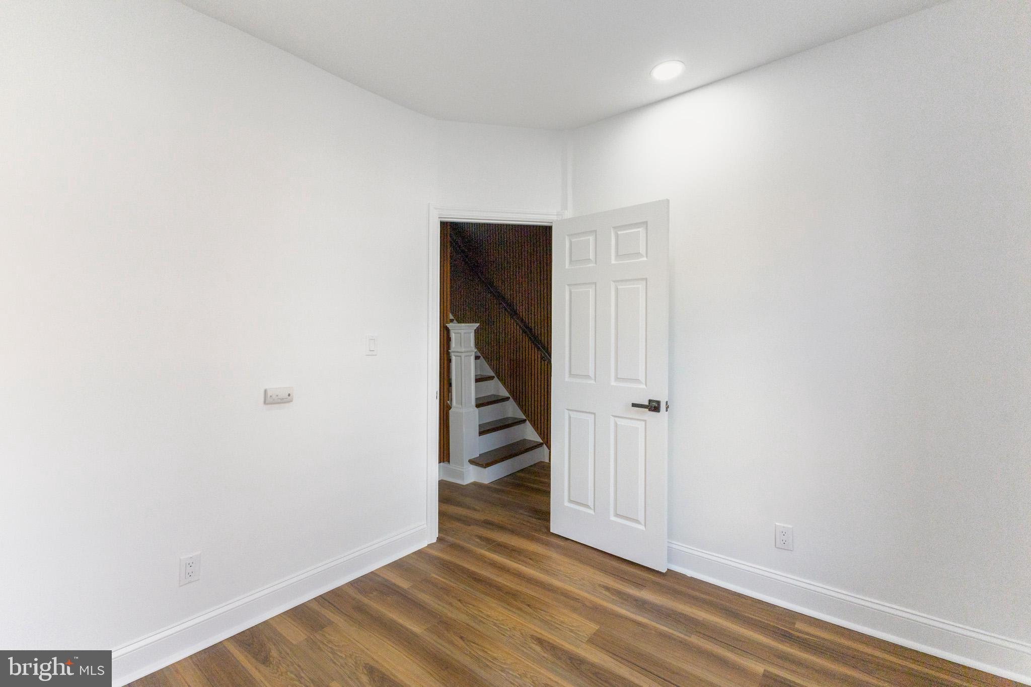 2846 N GARNET STREET