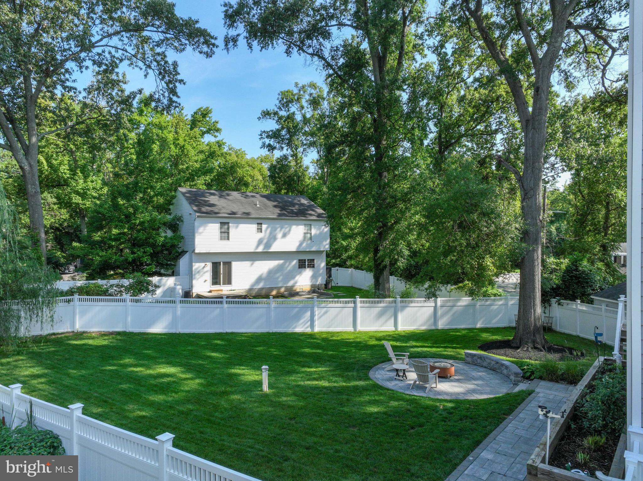 SELBY ON THE BAY - Residential