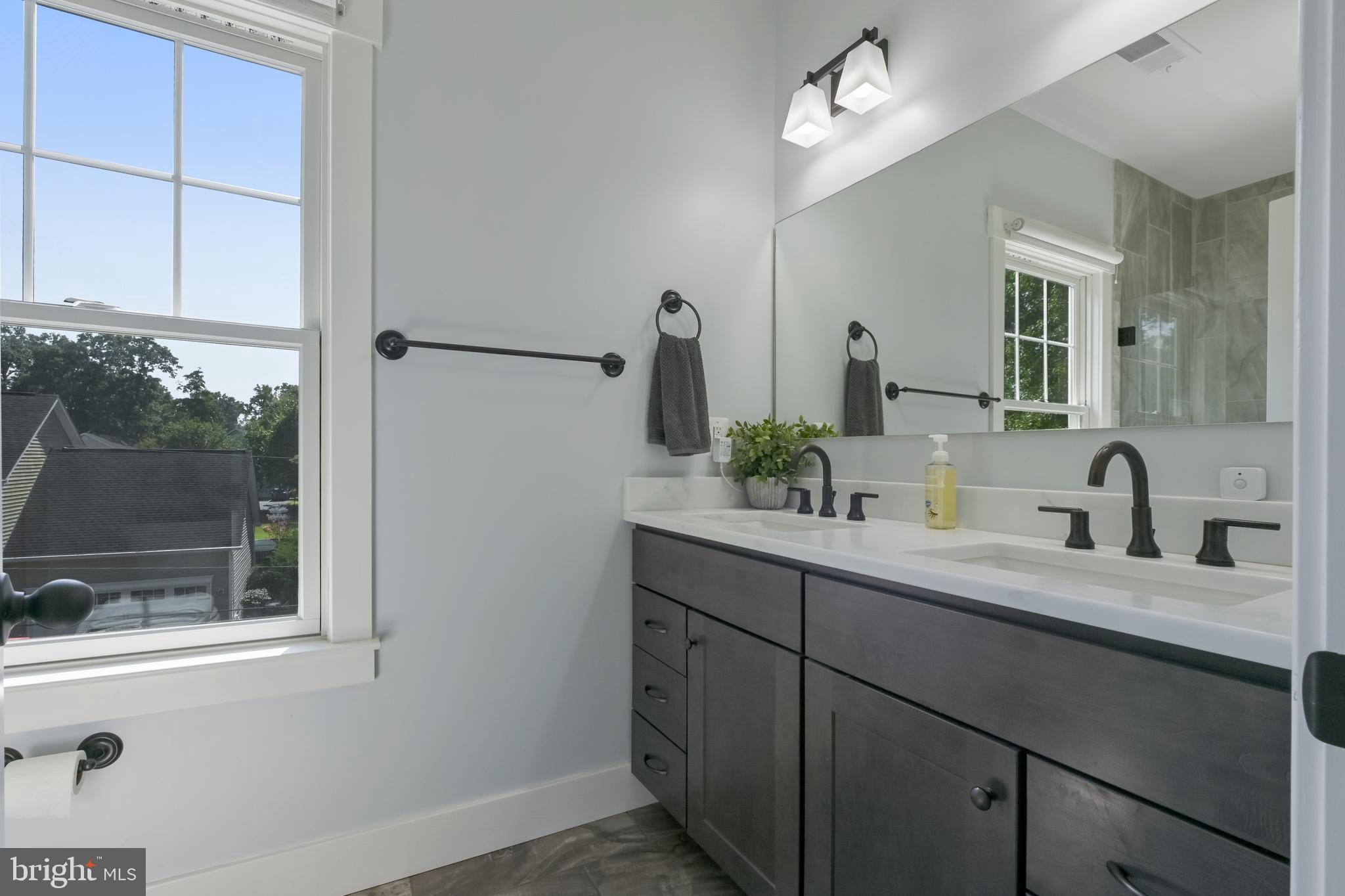 SELBY ON THE BAY - Residential