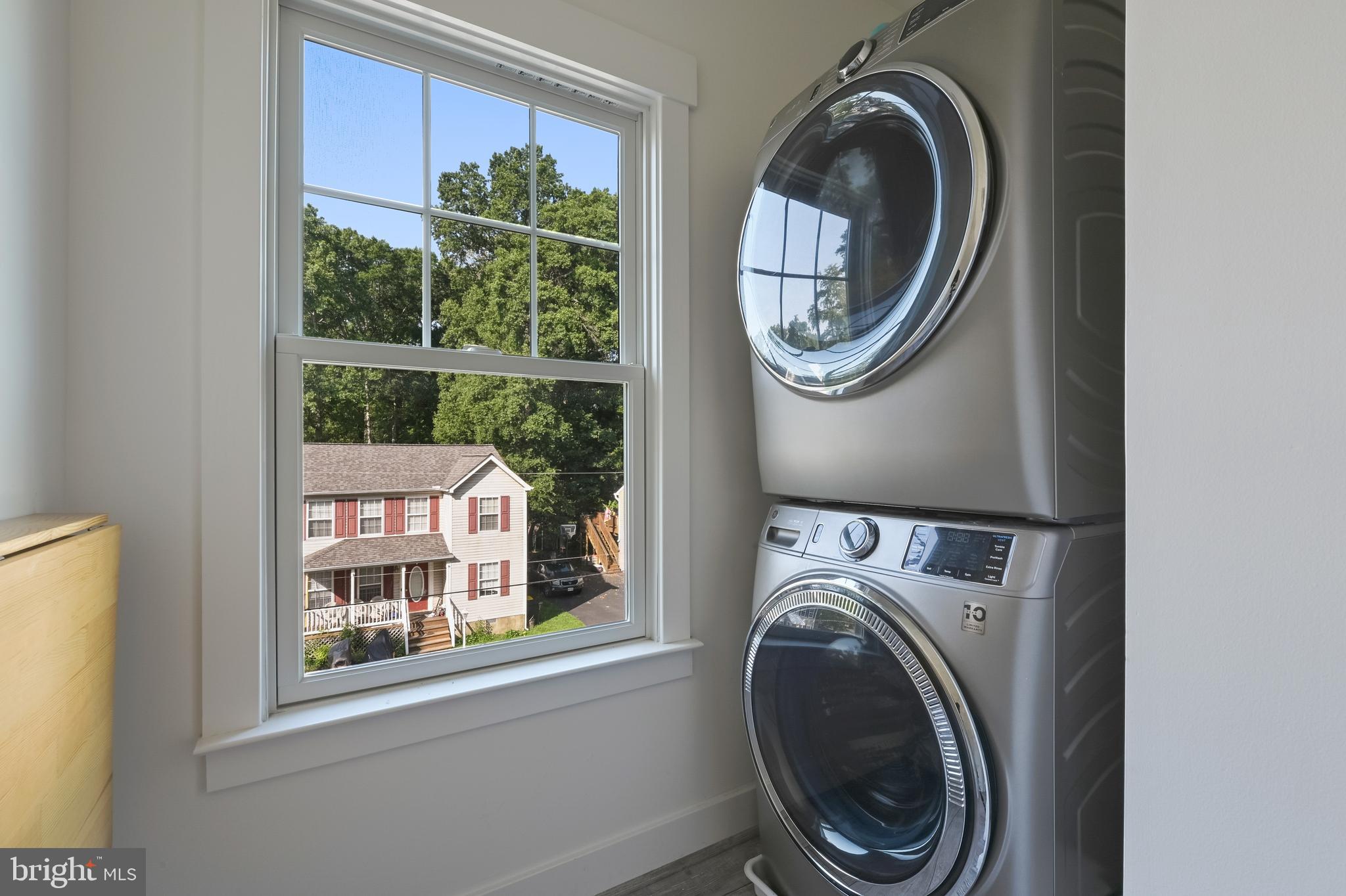 SELBY ON THE BAY - Residential