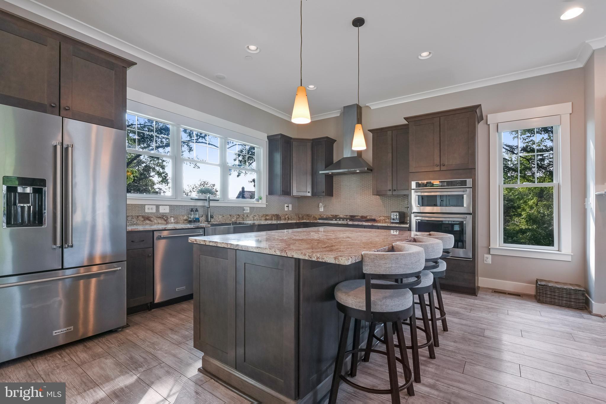 SELBY ON THE BAY - Residential