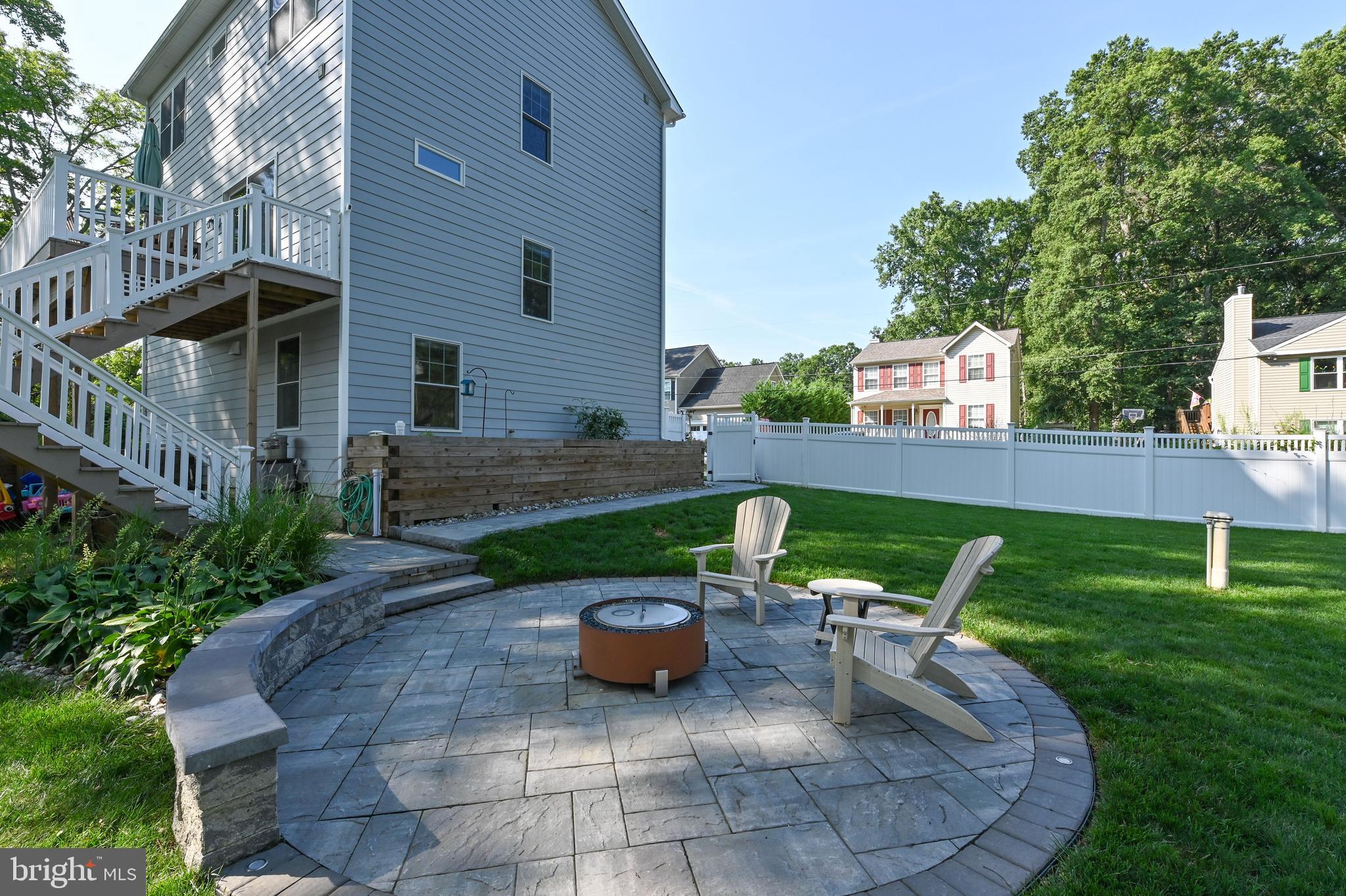 SELBY ON THE BAY - Residential