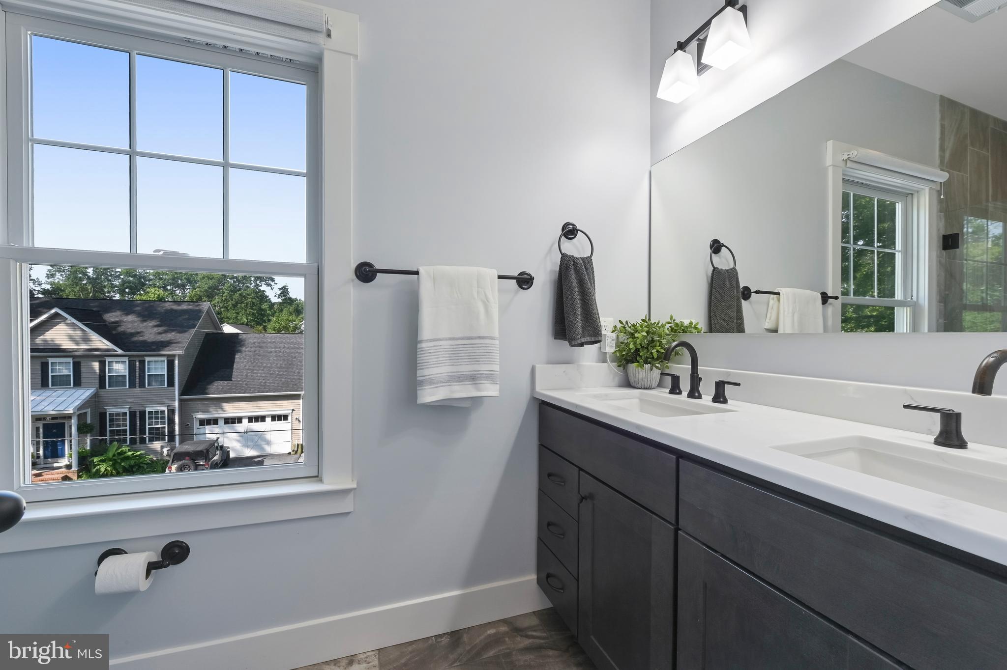 SELBY ON THE BAY - Residential