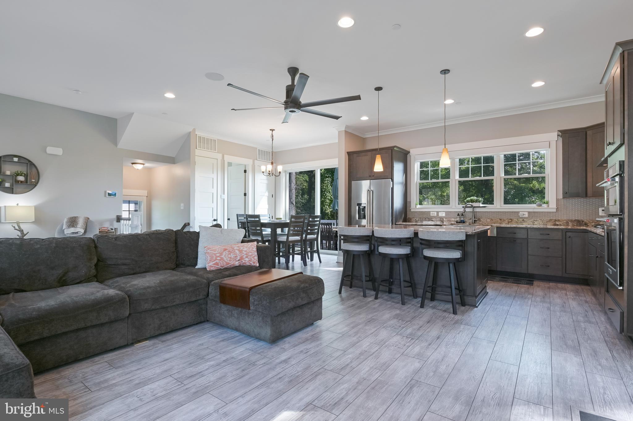 SELBY ON THE BAY - Residential