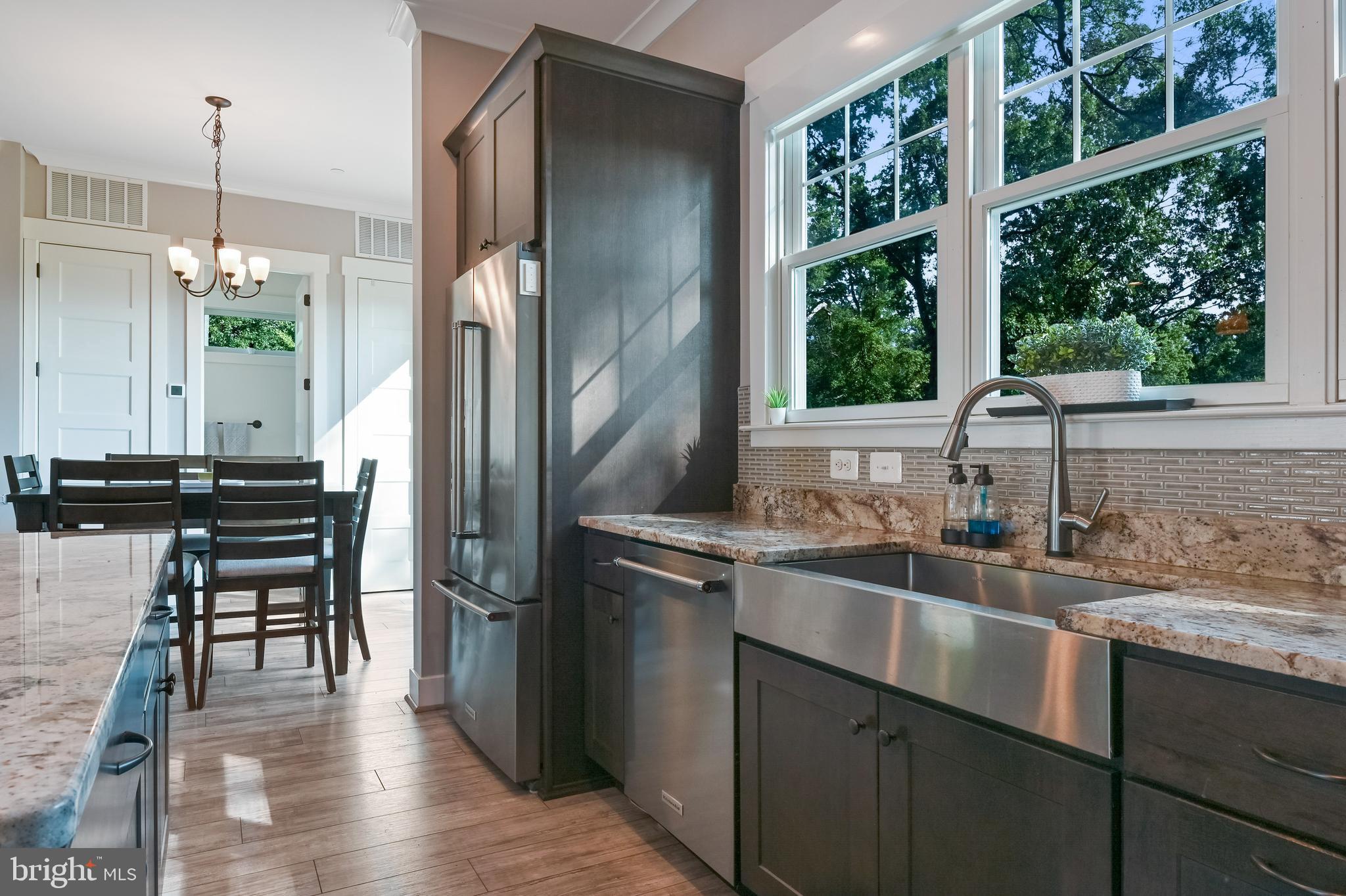 SELBY ON THE BAY - Residential