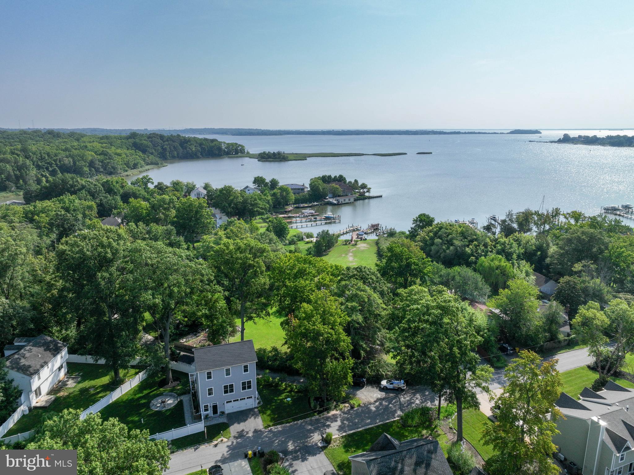 SELBY ON THE BAY - Residential