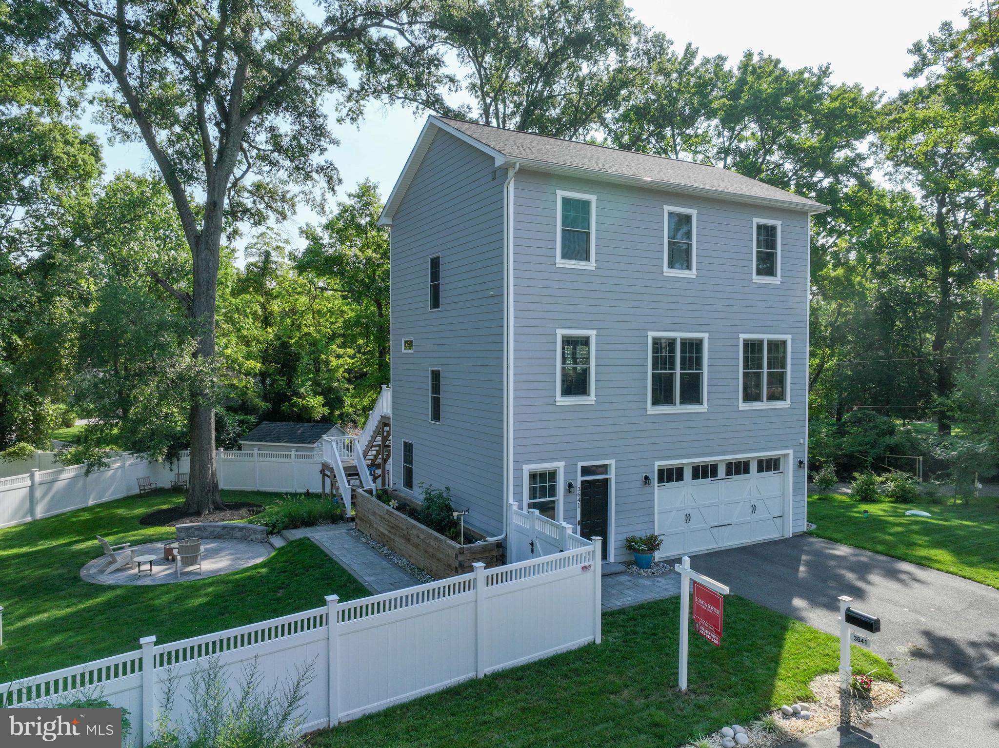 SELBY ON THE BAY - Residential