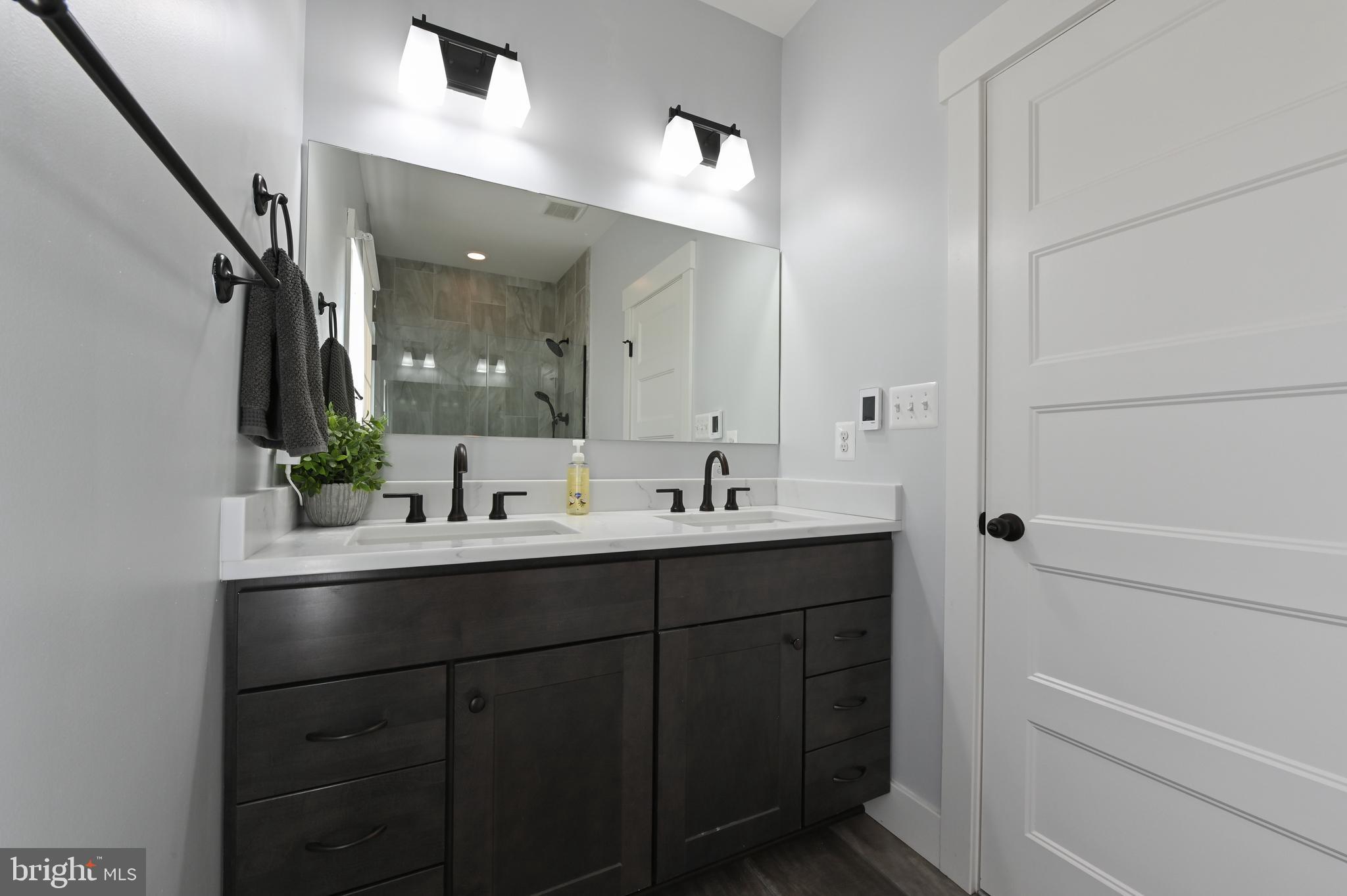 SELBY ON THE BAY - Residential