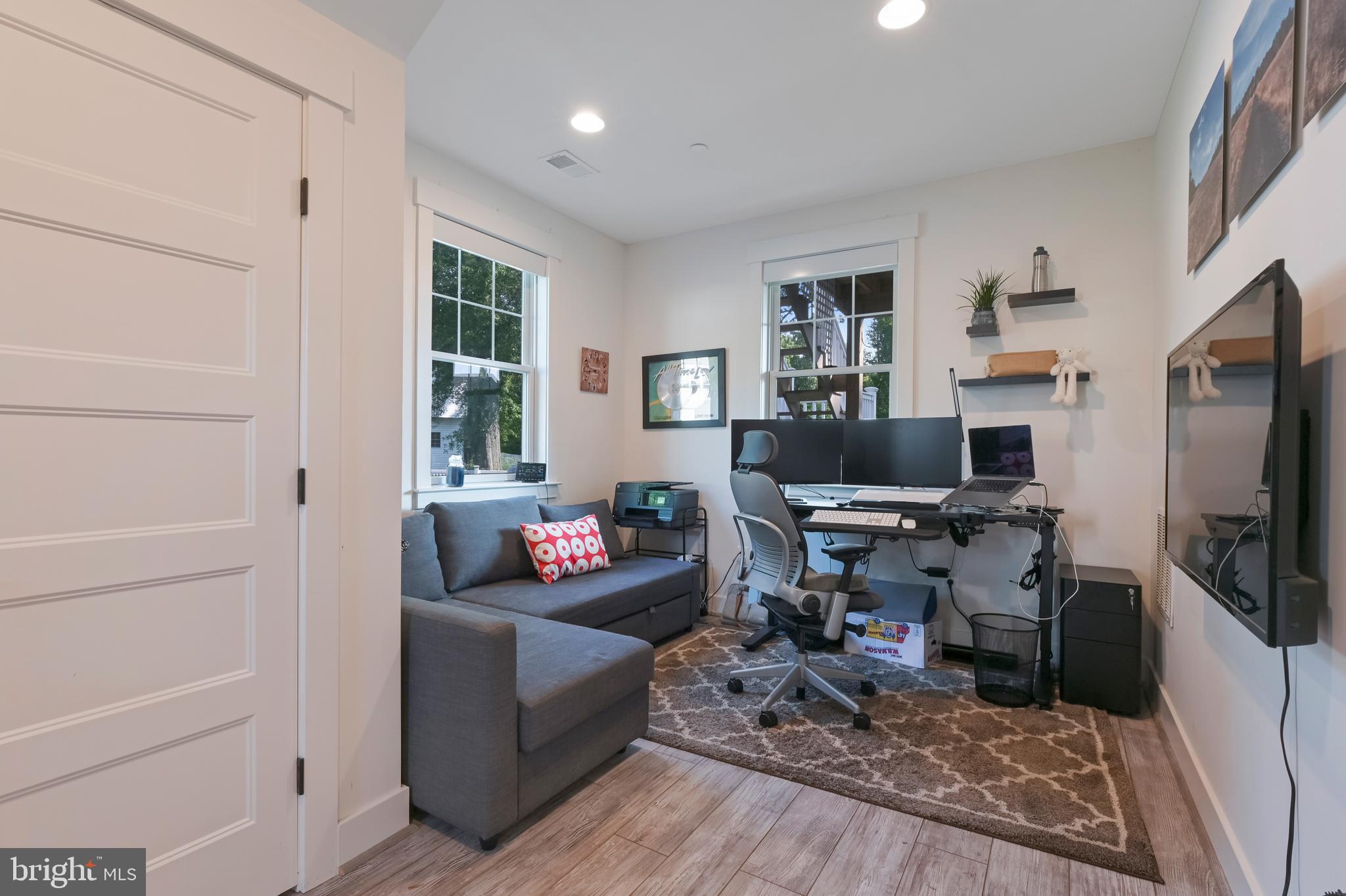 SELBY ON THE BAY - Residential