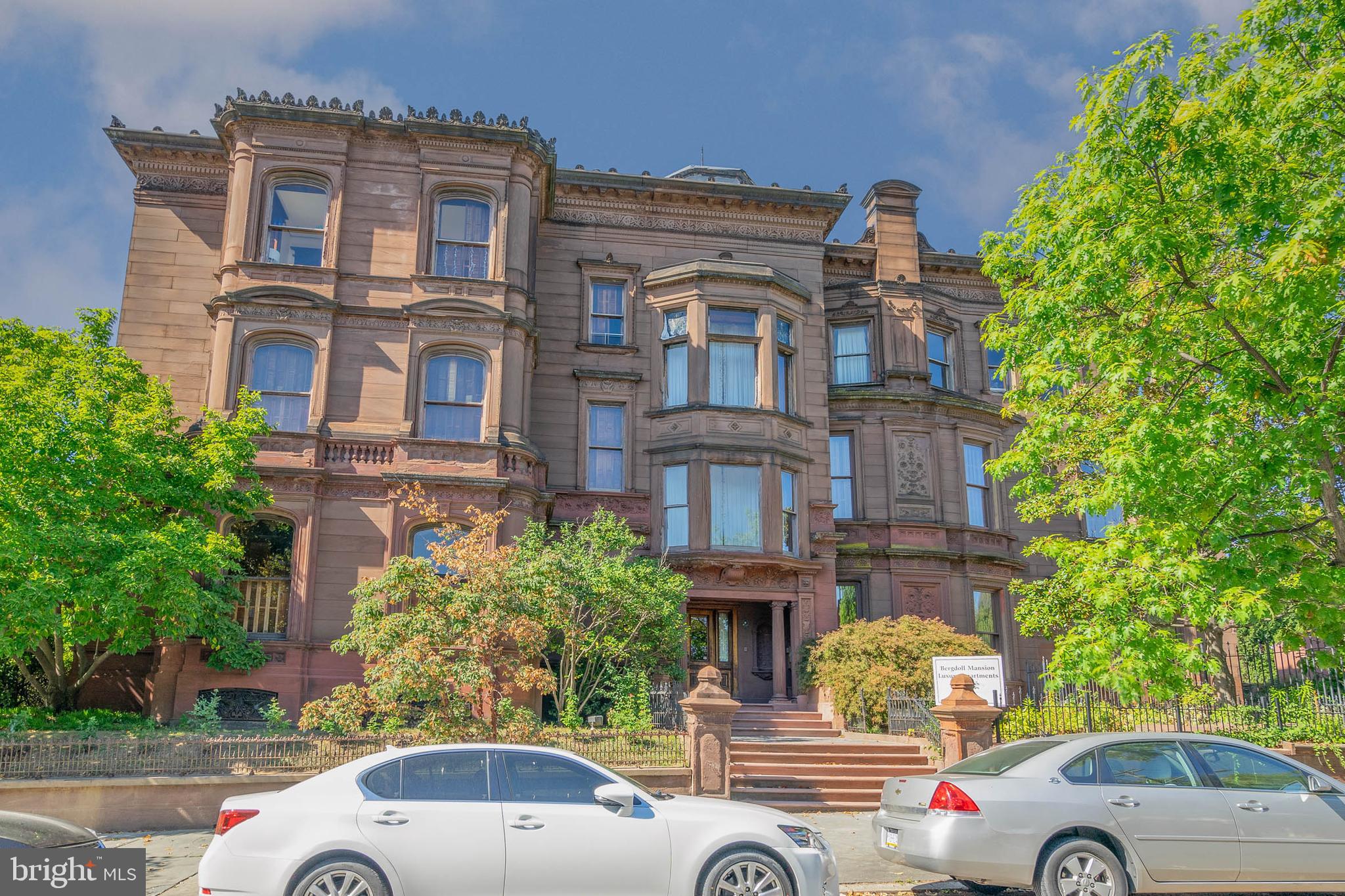ART MUSEUM AREA - Residential