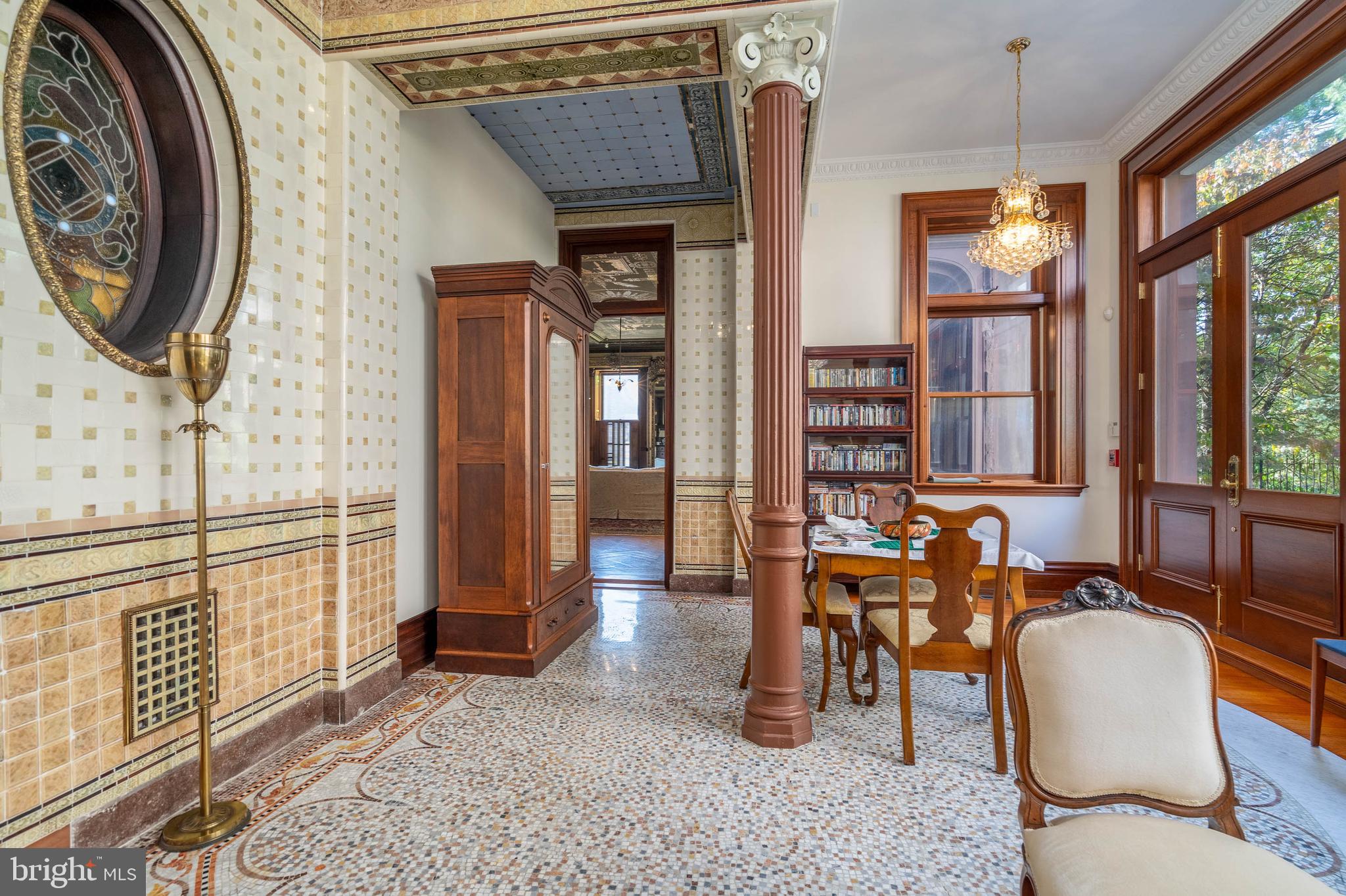 ART MUSEUM AREA - Residential
