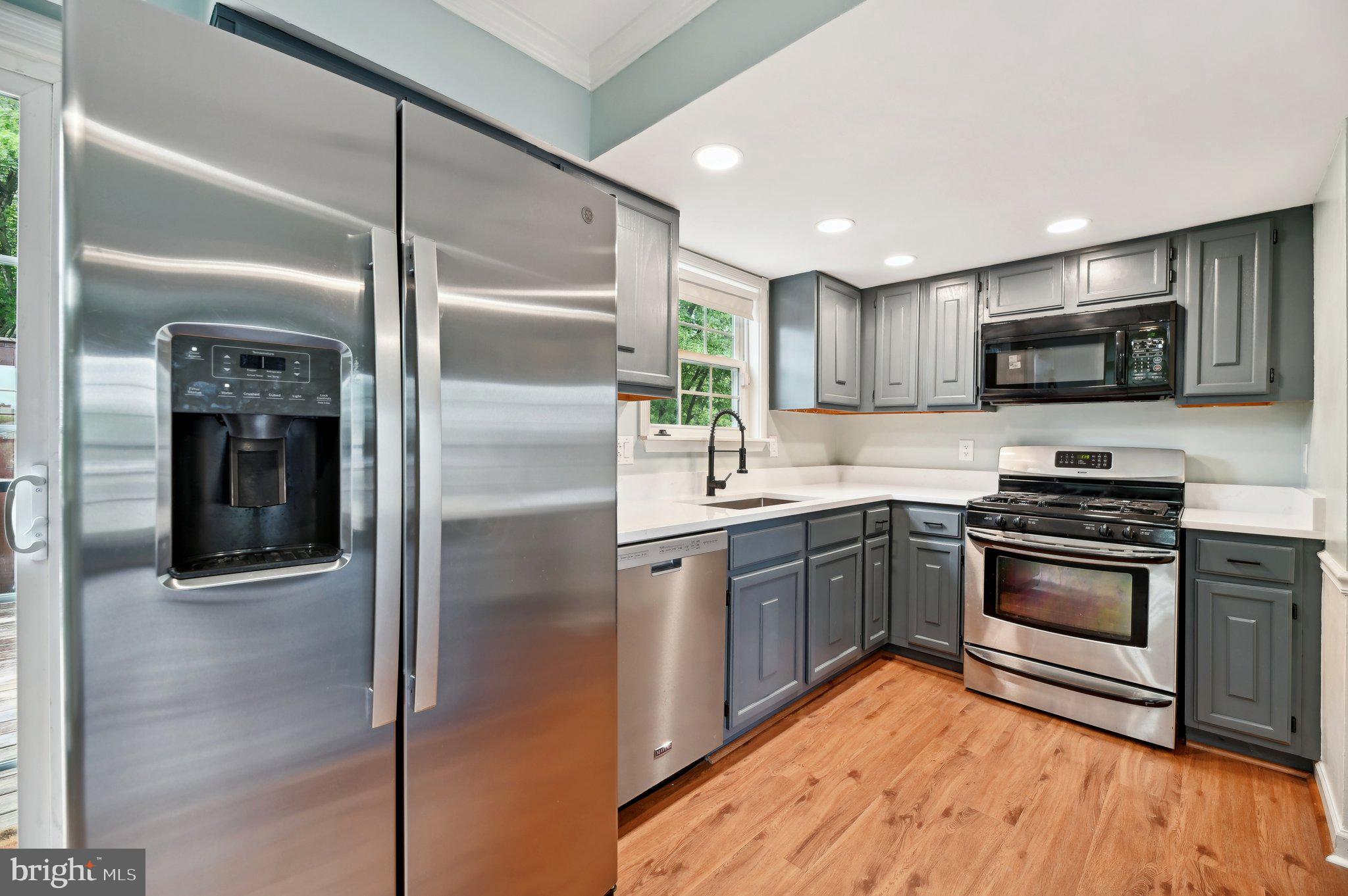 DALE CITY - Residential