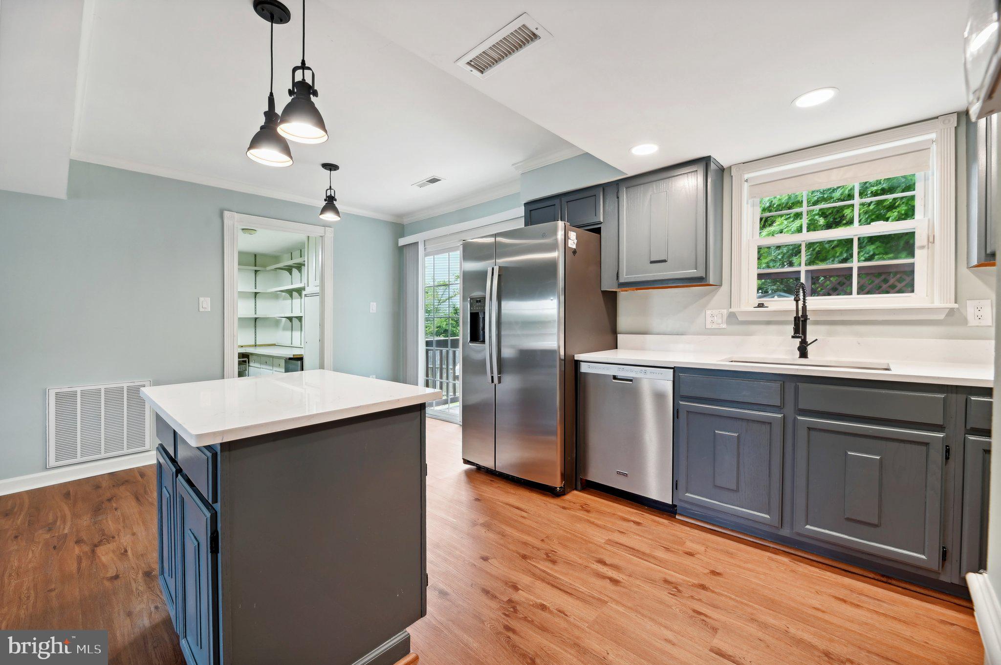 DALE CITY - Residential