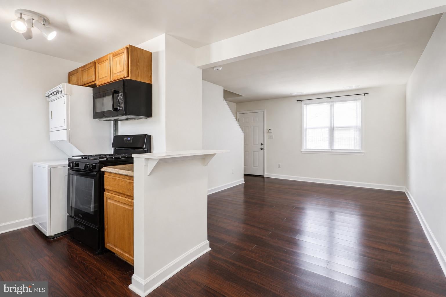2512 KENT VILLAGE DRIVE