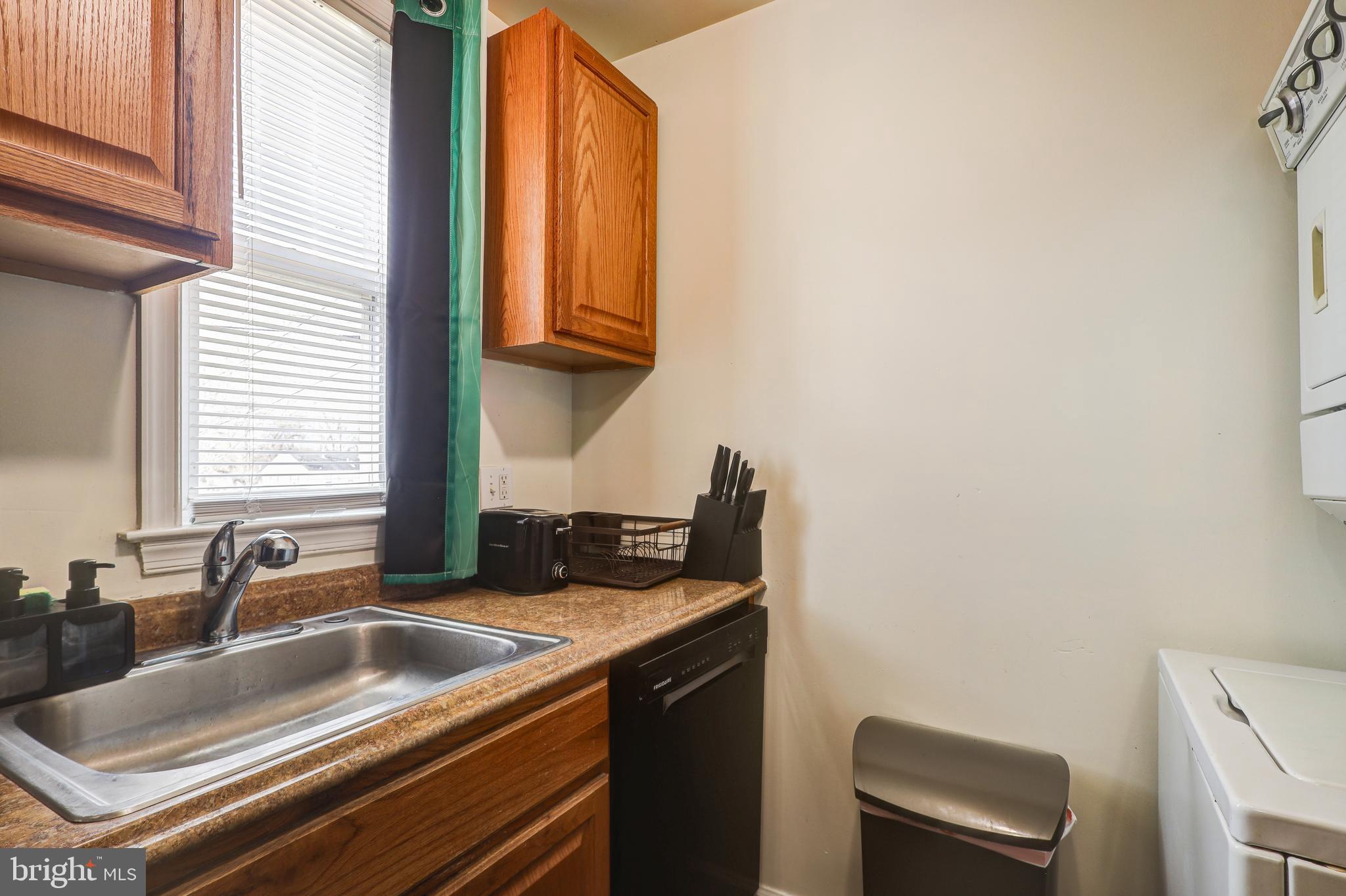 KENT VILLAGE - Residential