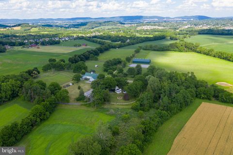 140 EVANS HILL ROAD READING PA 19608