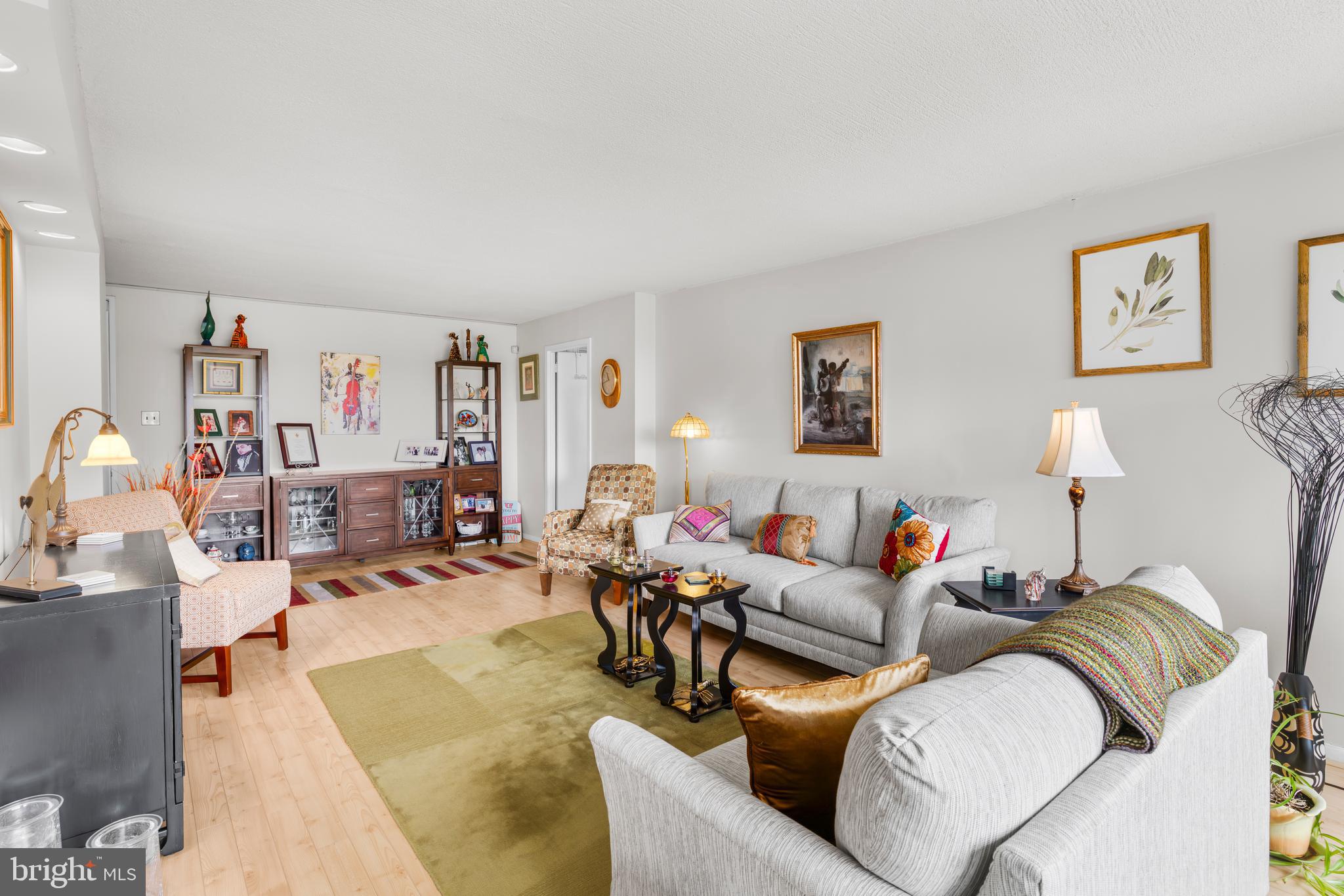 GREEN HILL - Residential