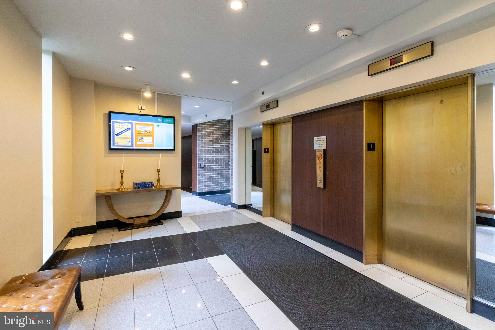 GREEN HILL - Residential