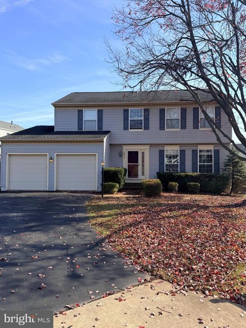 Photo of 6935 Little John Court, HAYMARKET, VA 20169 (MLS # VAPW2107566)