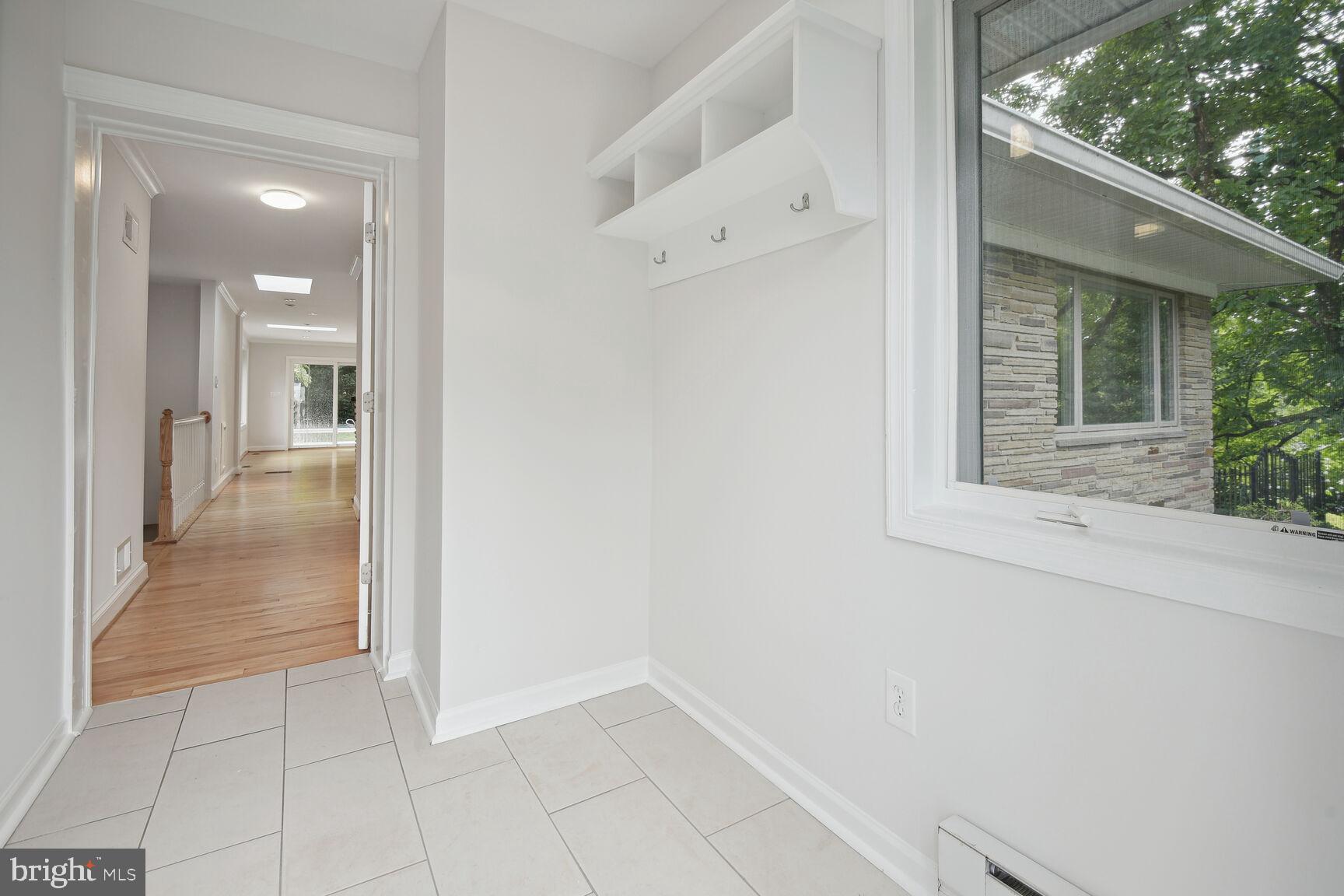 TULIP HILL - Residential