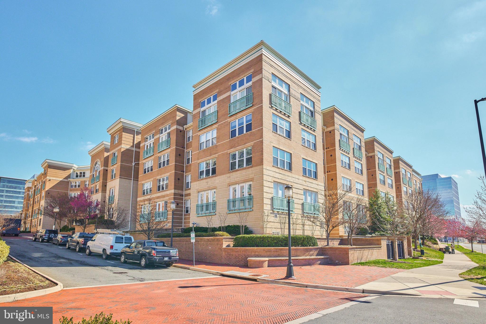 MARKET STREET AT TOWN CENTER - Residential