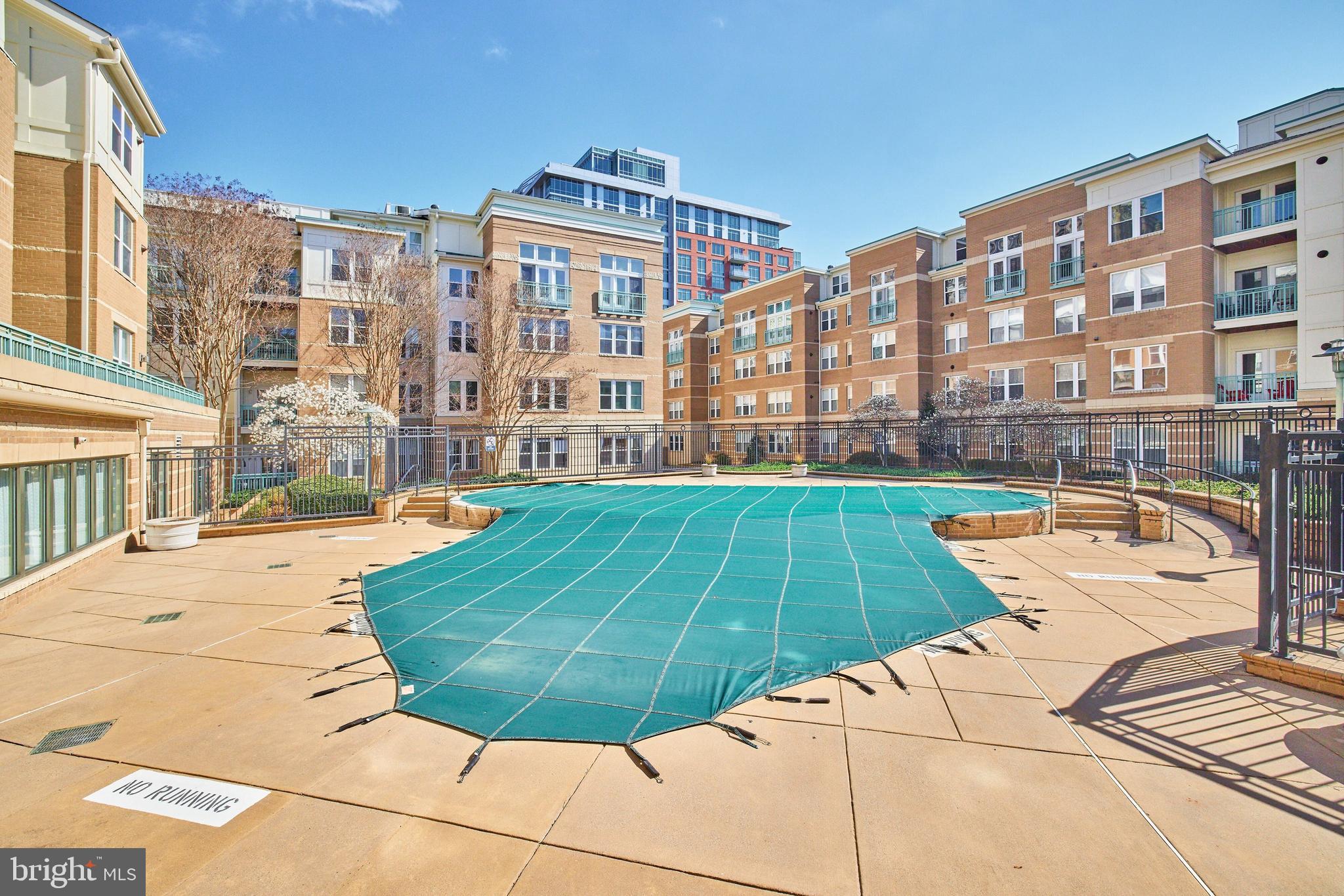 MARKET STREET AT TOWN CENTER - Residential