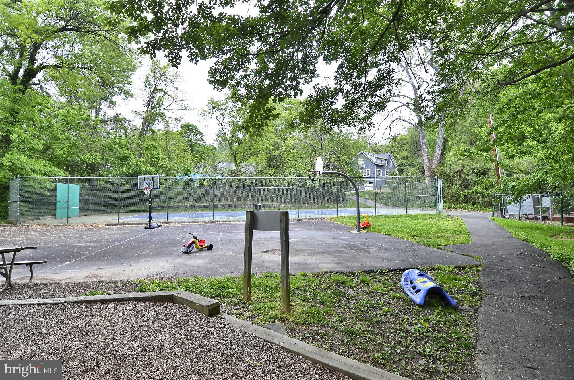 BROOKMONT - Residential