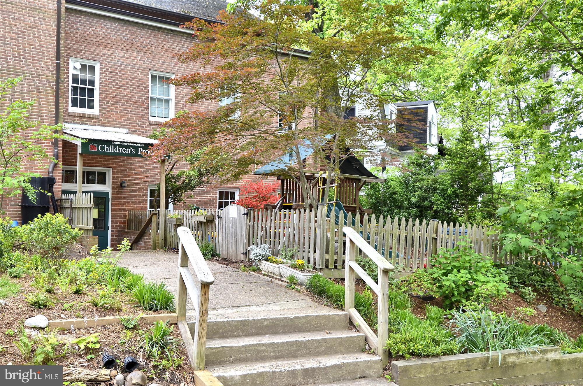 BROOKMONT - Residential