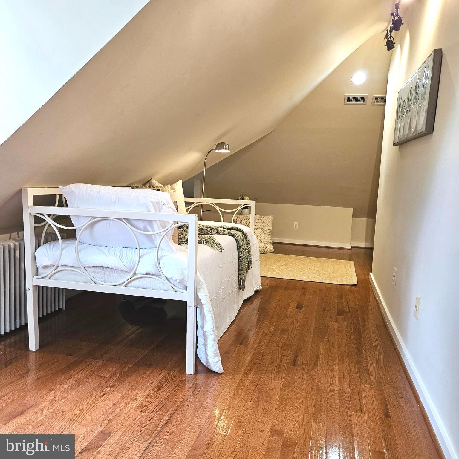 BROOKMONT - Residential