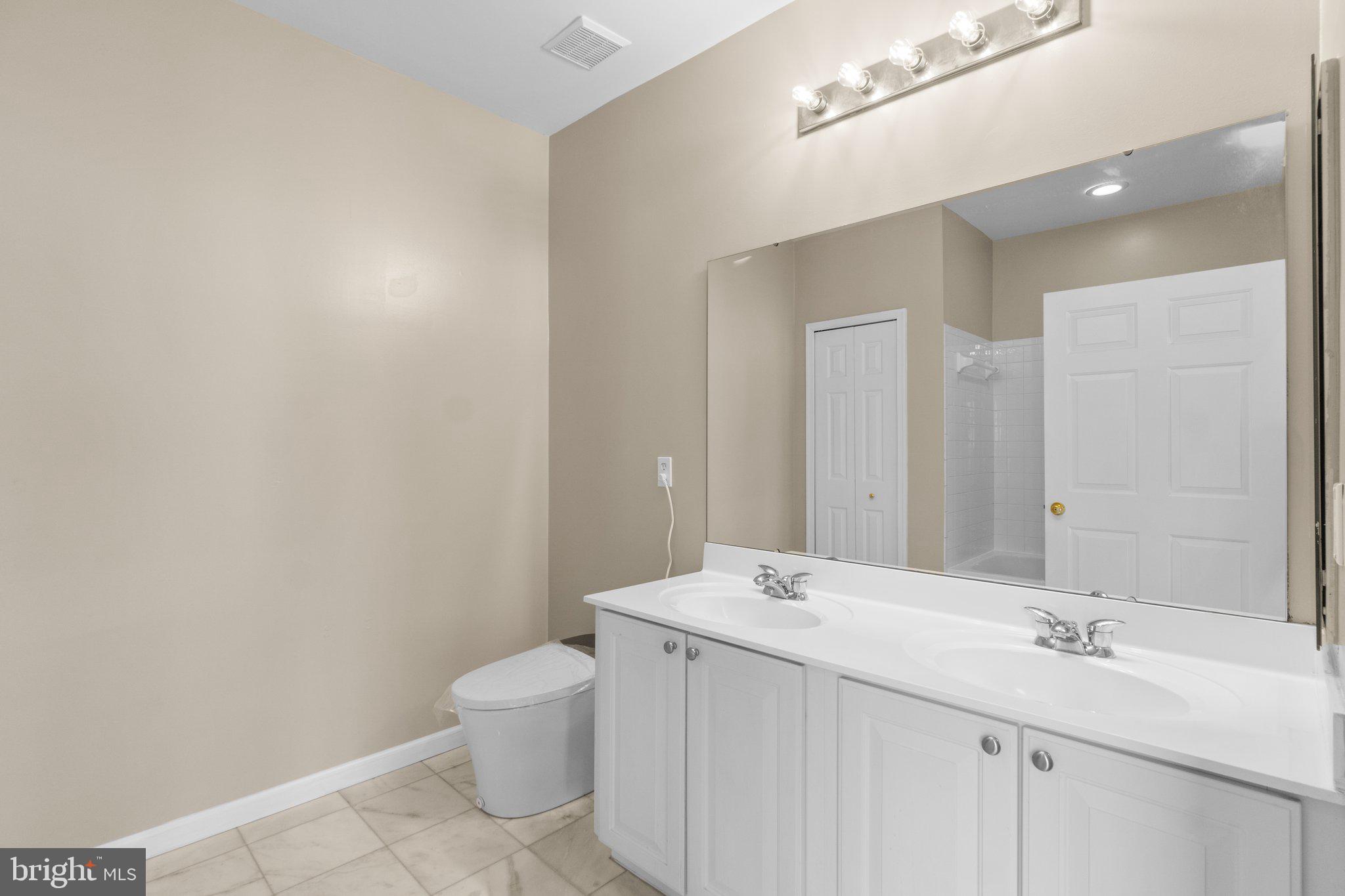 VILLAGE OF MILL RUN - Residential