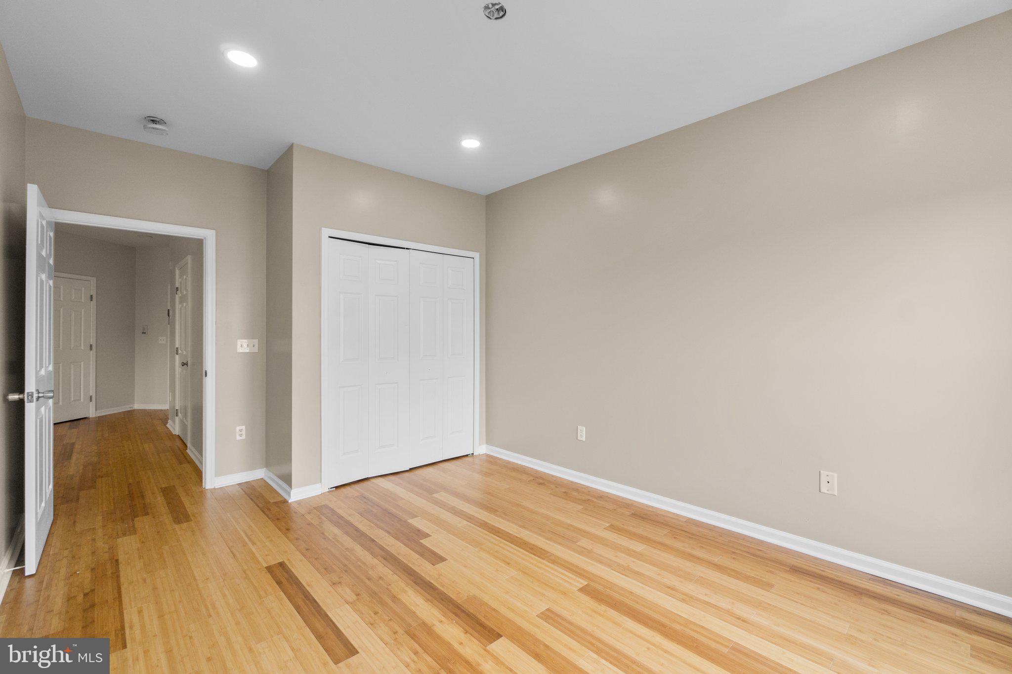 VILLAGE OF MILL RUN - Residential