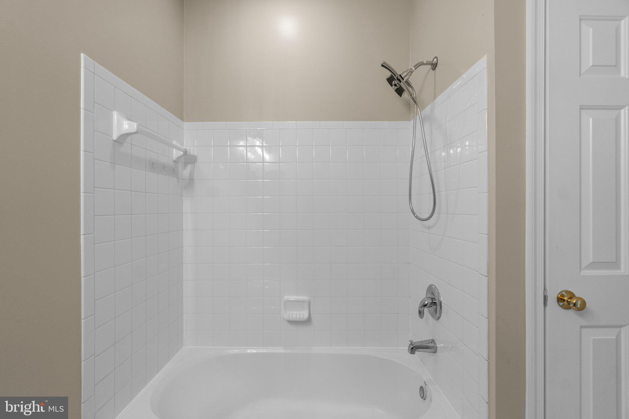 VILLAGE OF MILL RUN - Residential