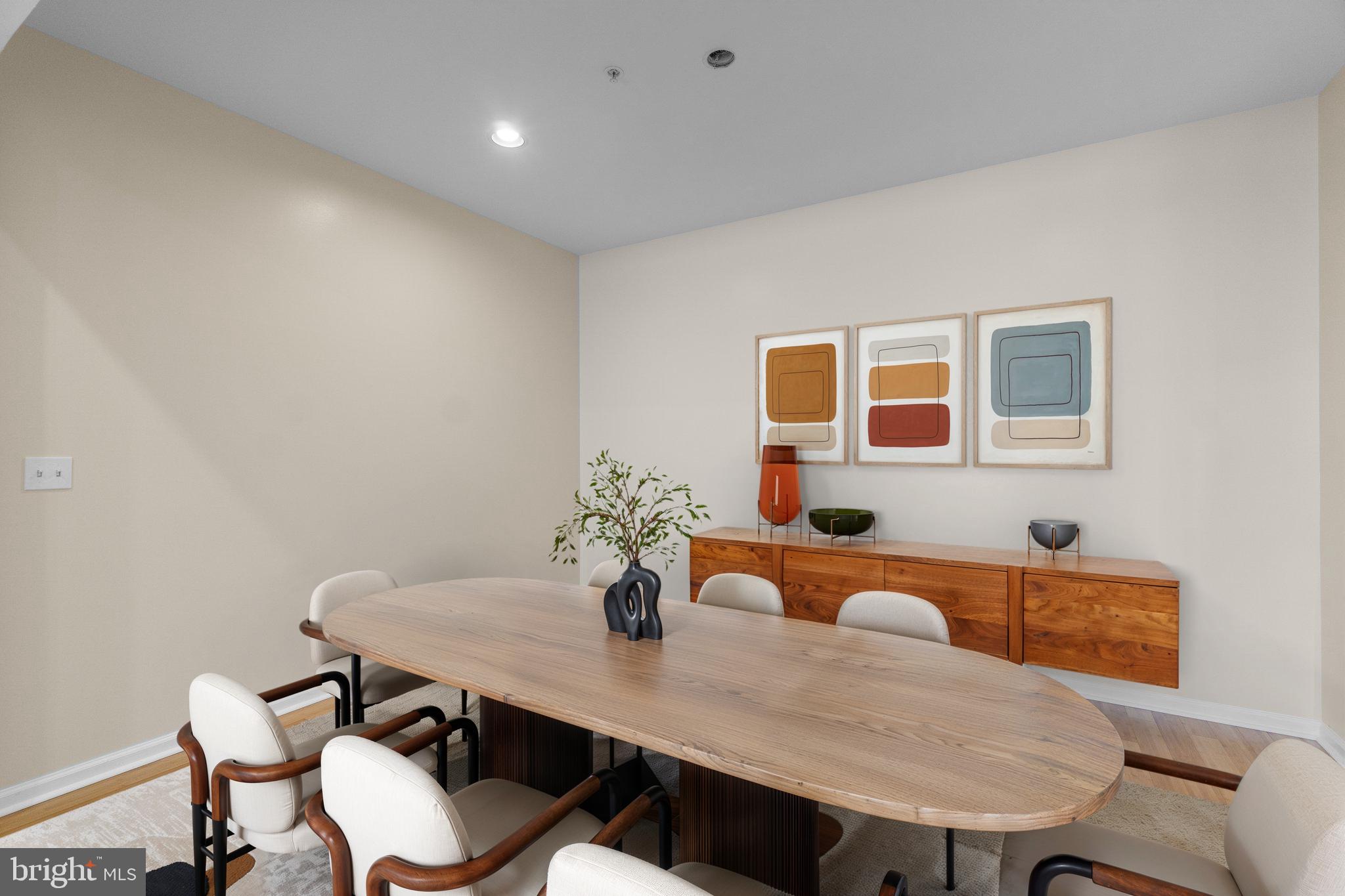 VILLAGE OF MILL RUN - Residential