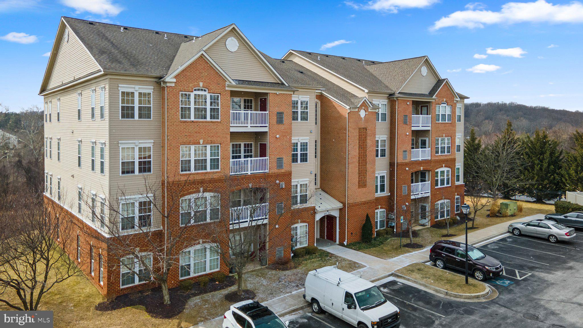 VILLAGE OF MILL RUN - Residential