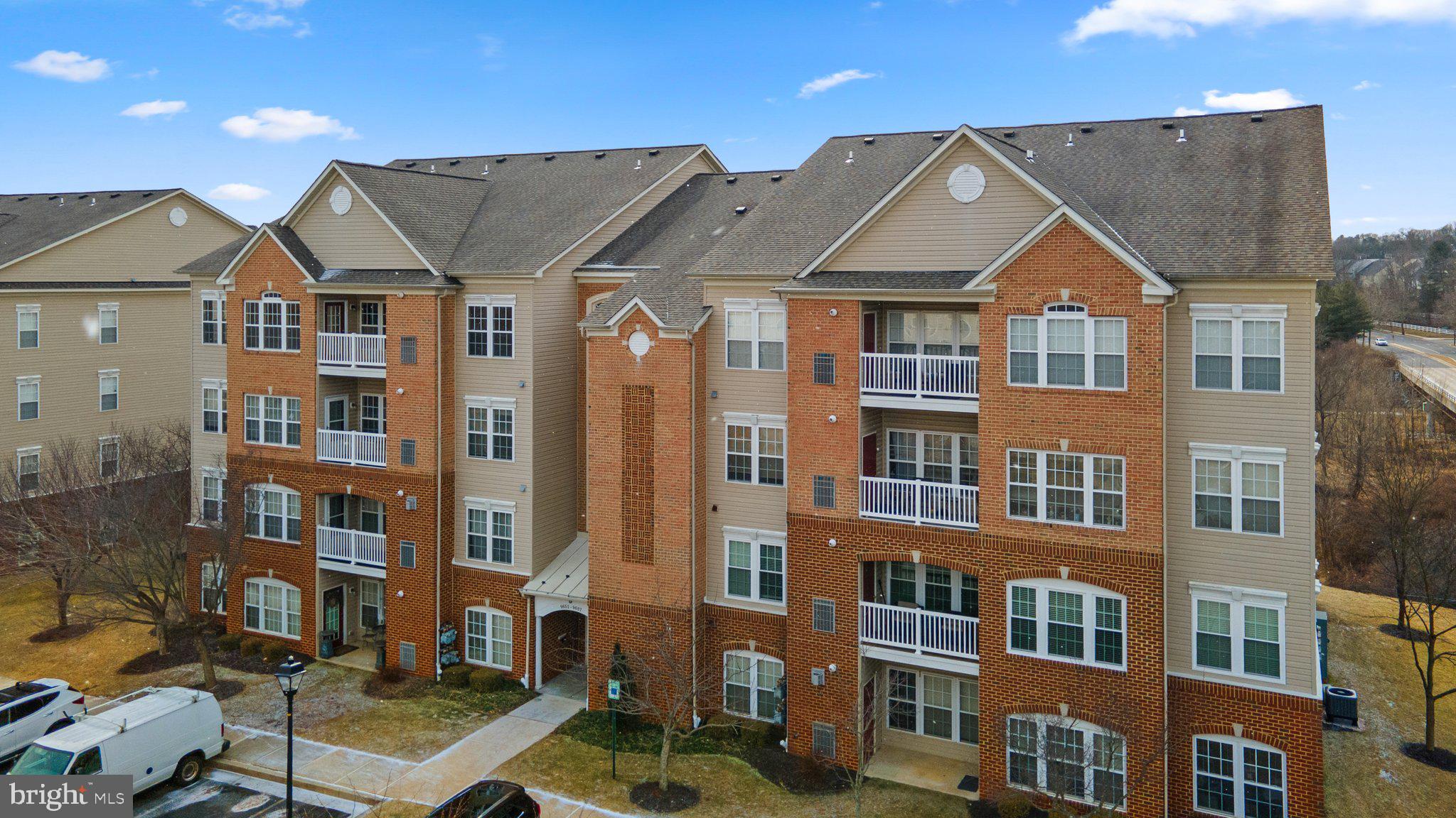 VILLAGE OF MILL RUN - Residential