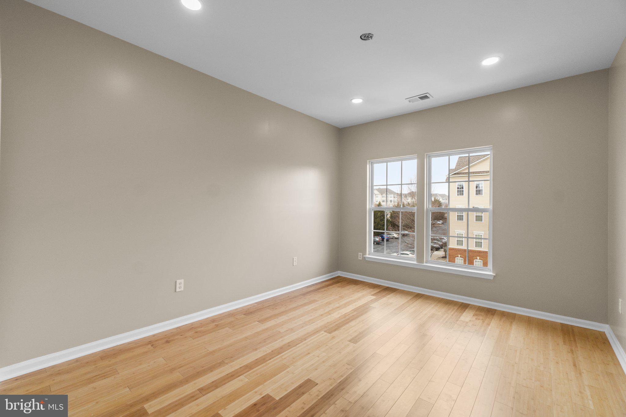 VILLAGE OF MILL RUN - Residential