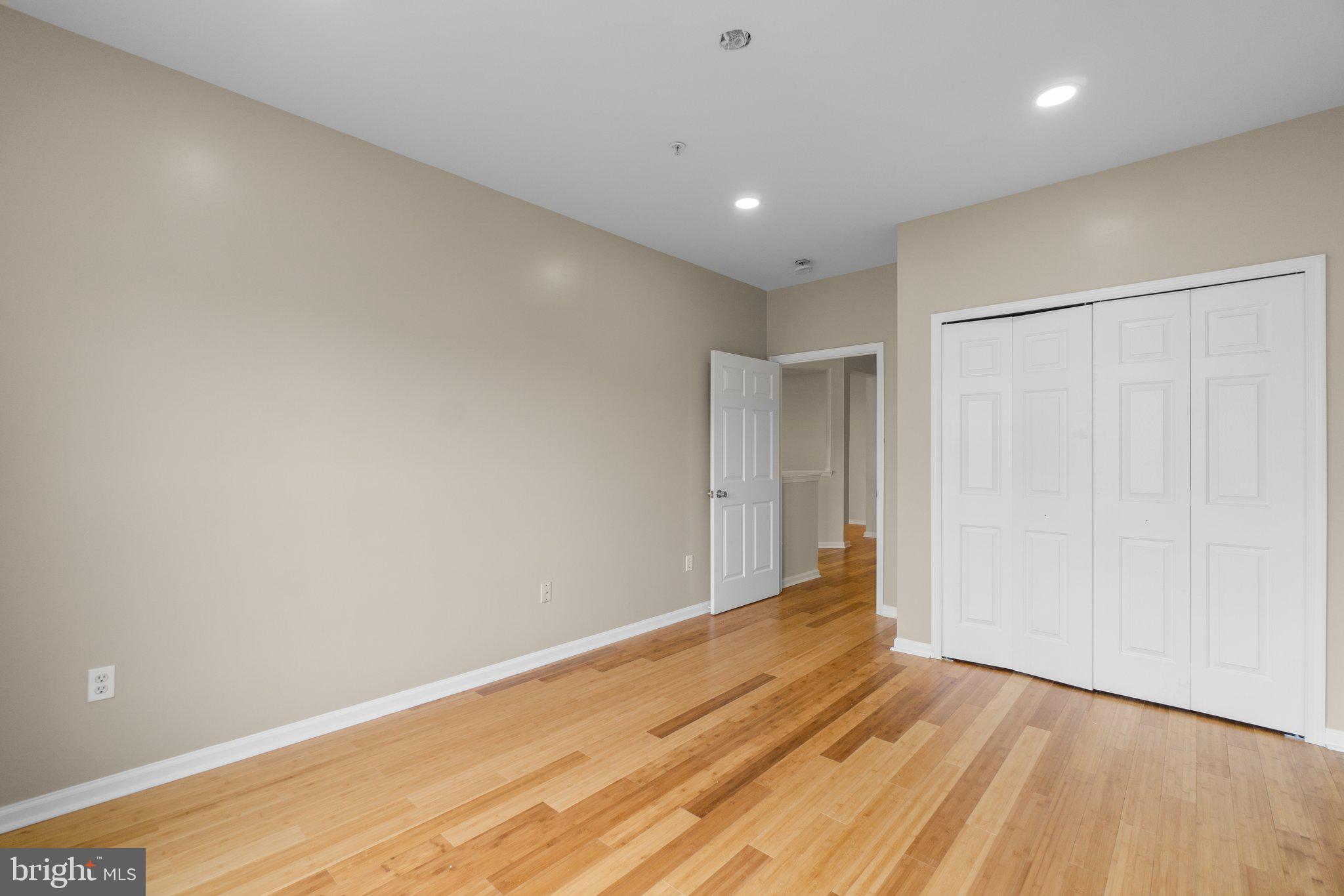 VILLAGE OF MILL RUN - Residential