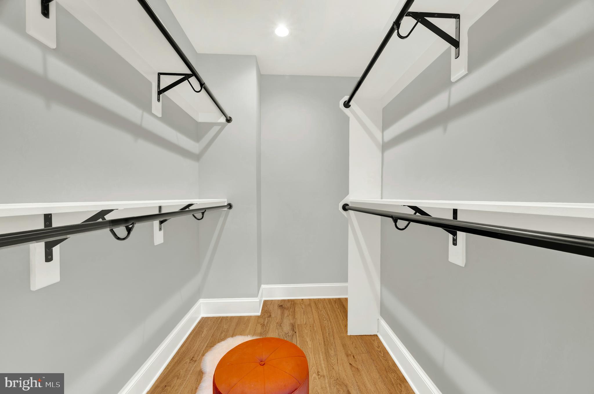 OAKLAWN - Residential